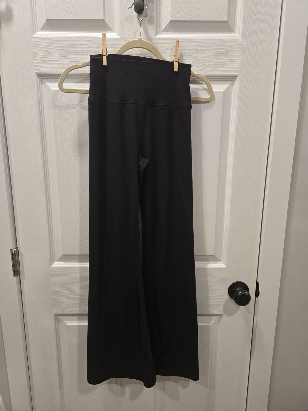 aerie Offline Flare High-Rise Leggings in Charcoal Black